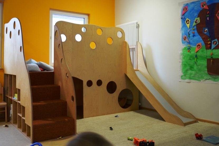 Spielebene in Multiplex geölt | Biber Tischlerei Spielebene in Multiplex geölt | Biber Tischlerei